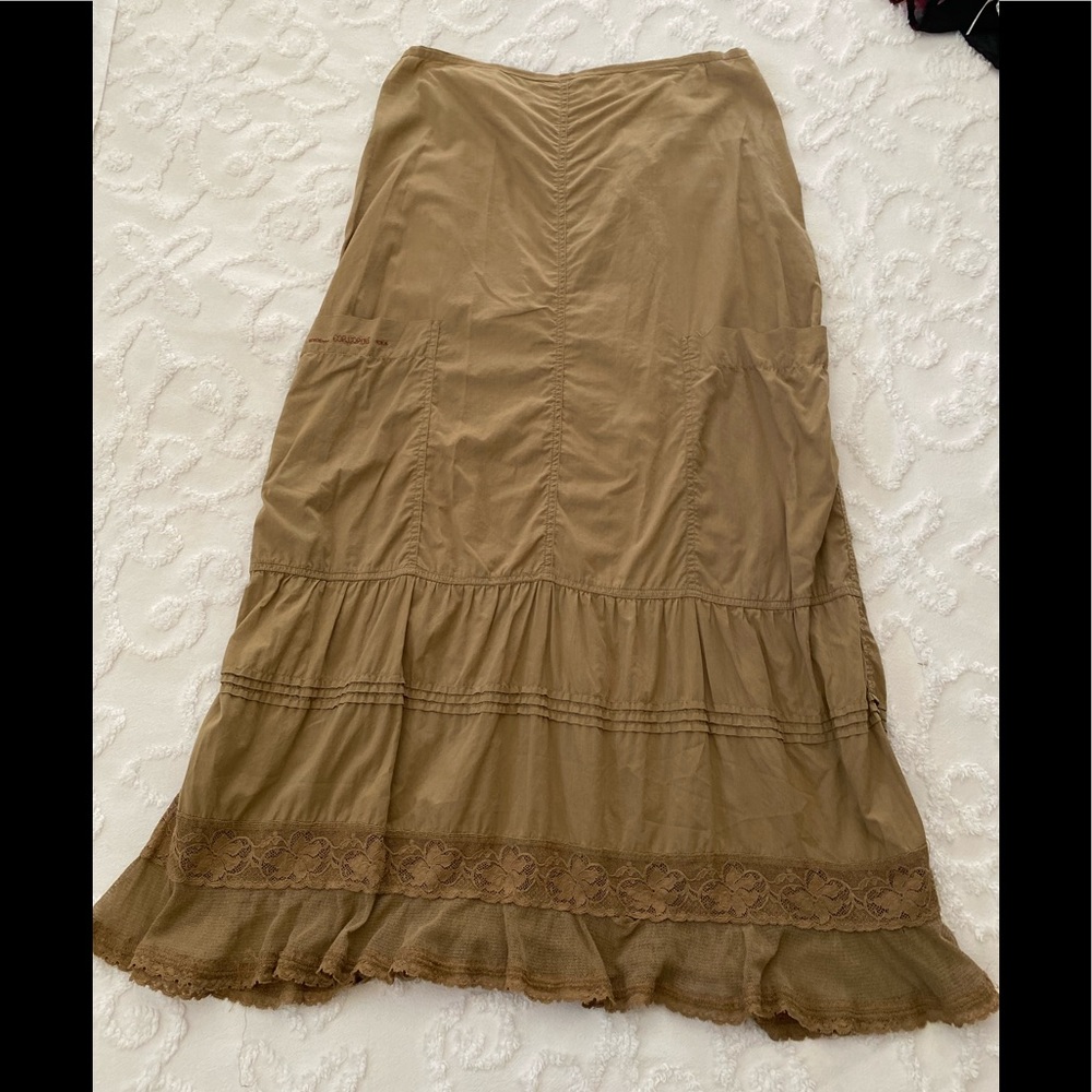 Women skirt